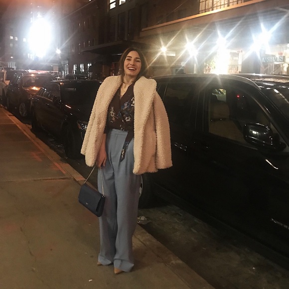 Meet your Posher, Ulku - Picture 2 of 6